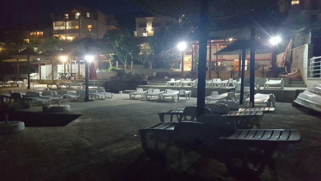 Apartments Klakor Ps Tivat Exterior photo